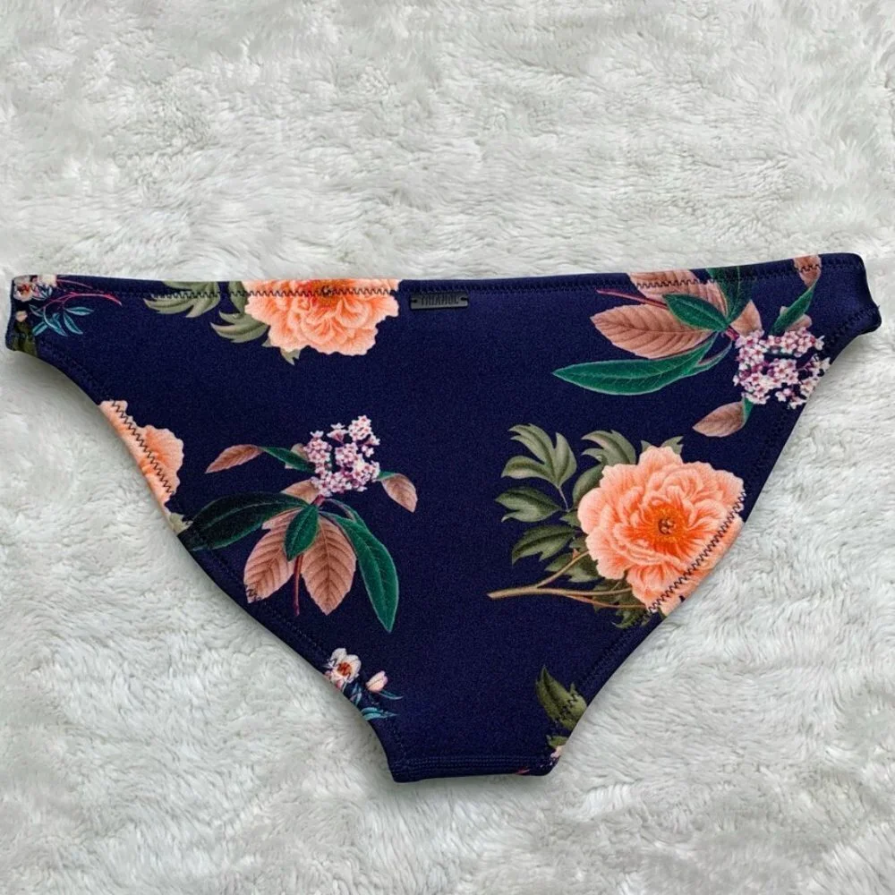 Triangl Swimwear Women’s Neoprene Floral Blue Bikini Botton Size Large